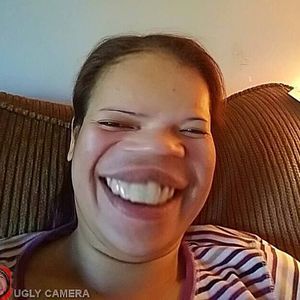 Meet your Posher, Loida